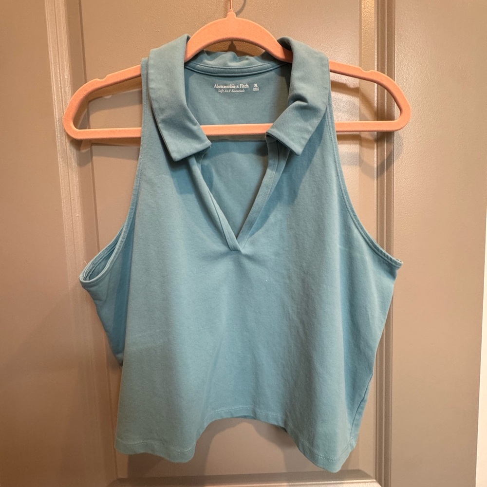 Abercrombie Collared Cropped Tank